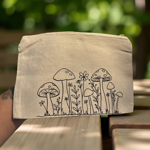 Mushroom Coin Purse – Cute Mushroom Makeup Bag, Small Pouch for Coins - Picture 2 of 4